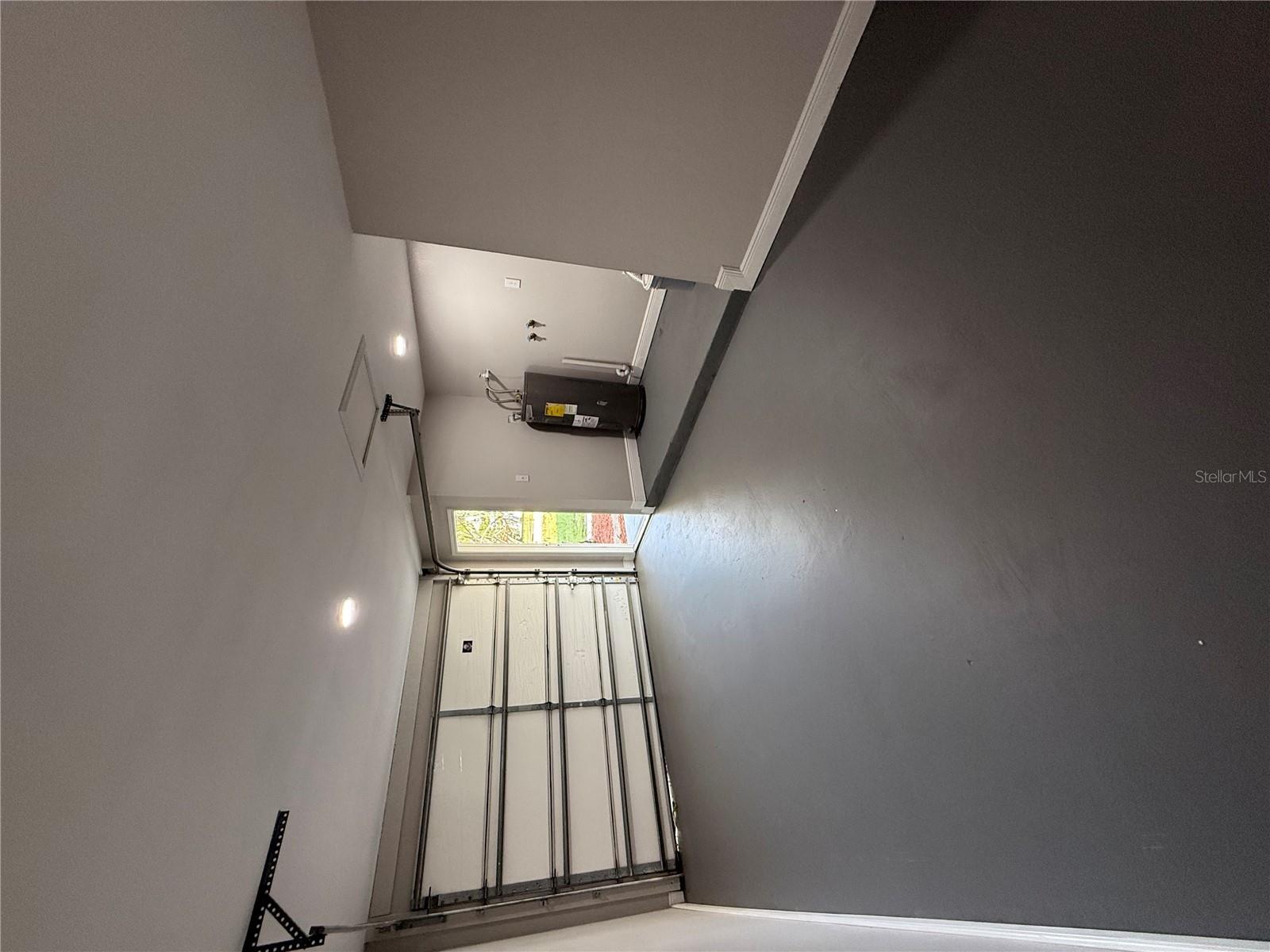 Image 7 of 24 For 6423 Skyline Court