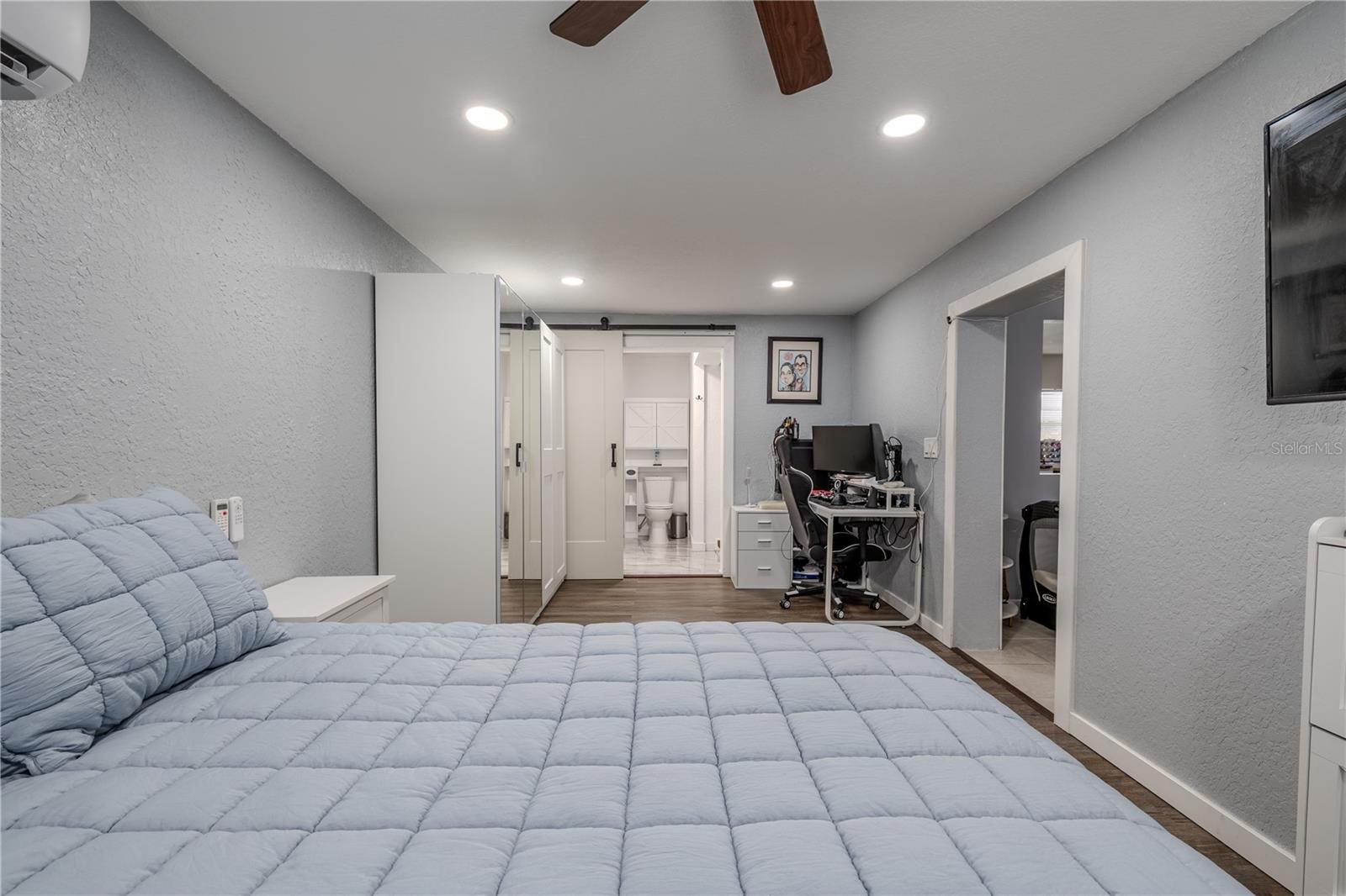 Image 16 of 39 For 4210 Sandalwood Circle S