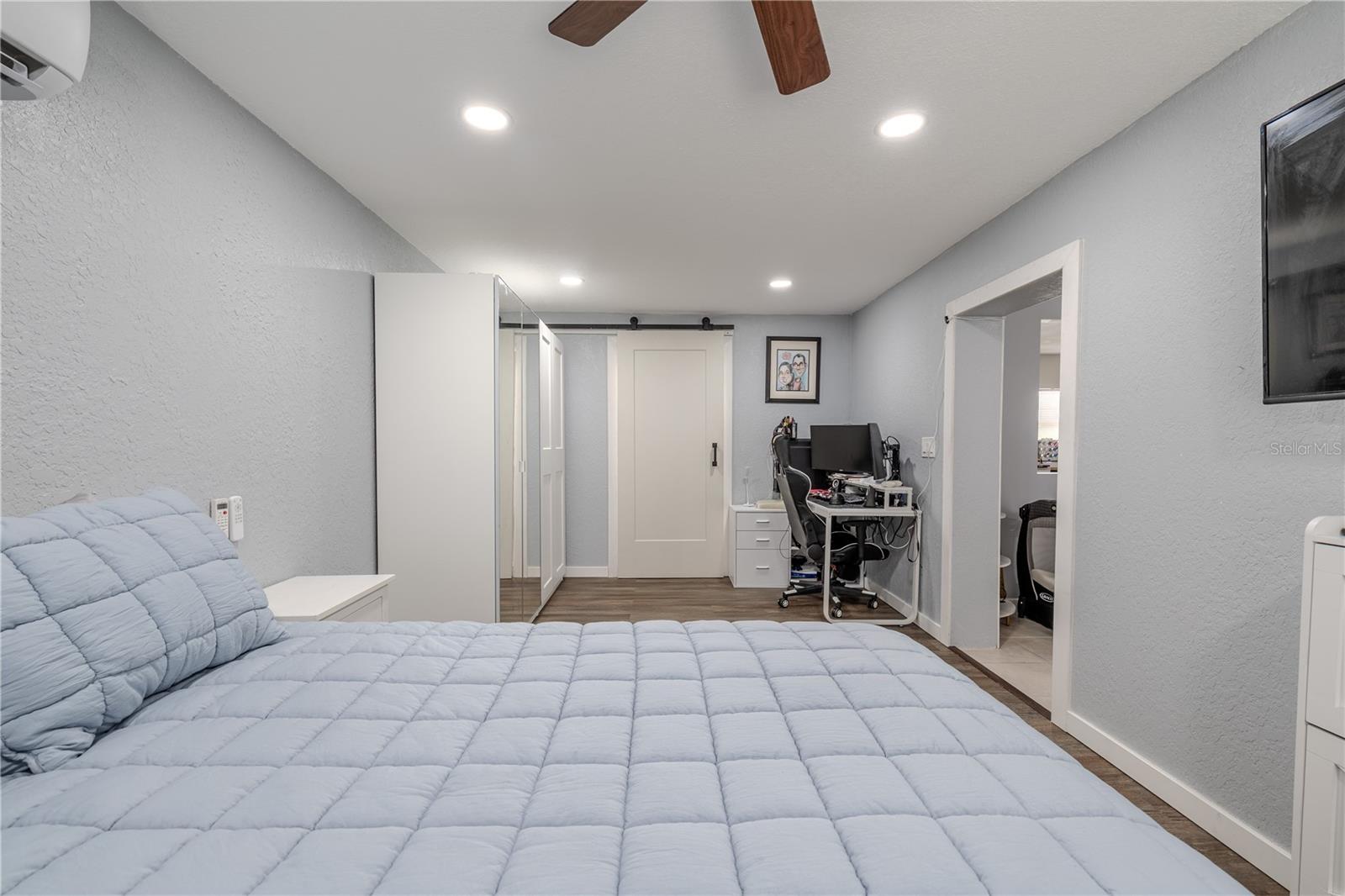 Image 17 of 39 For 4210 Sandalwood Circle S
