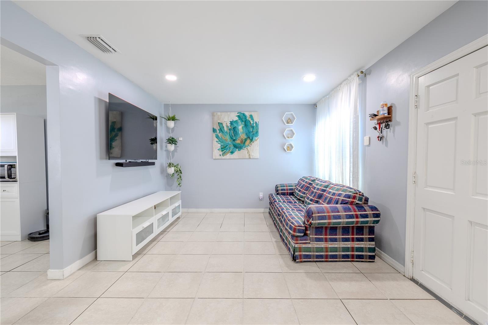 Image 4 of 39 For 4210 Sandalwood Circle S
