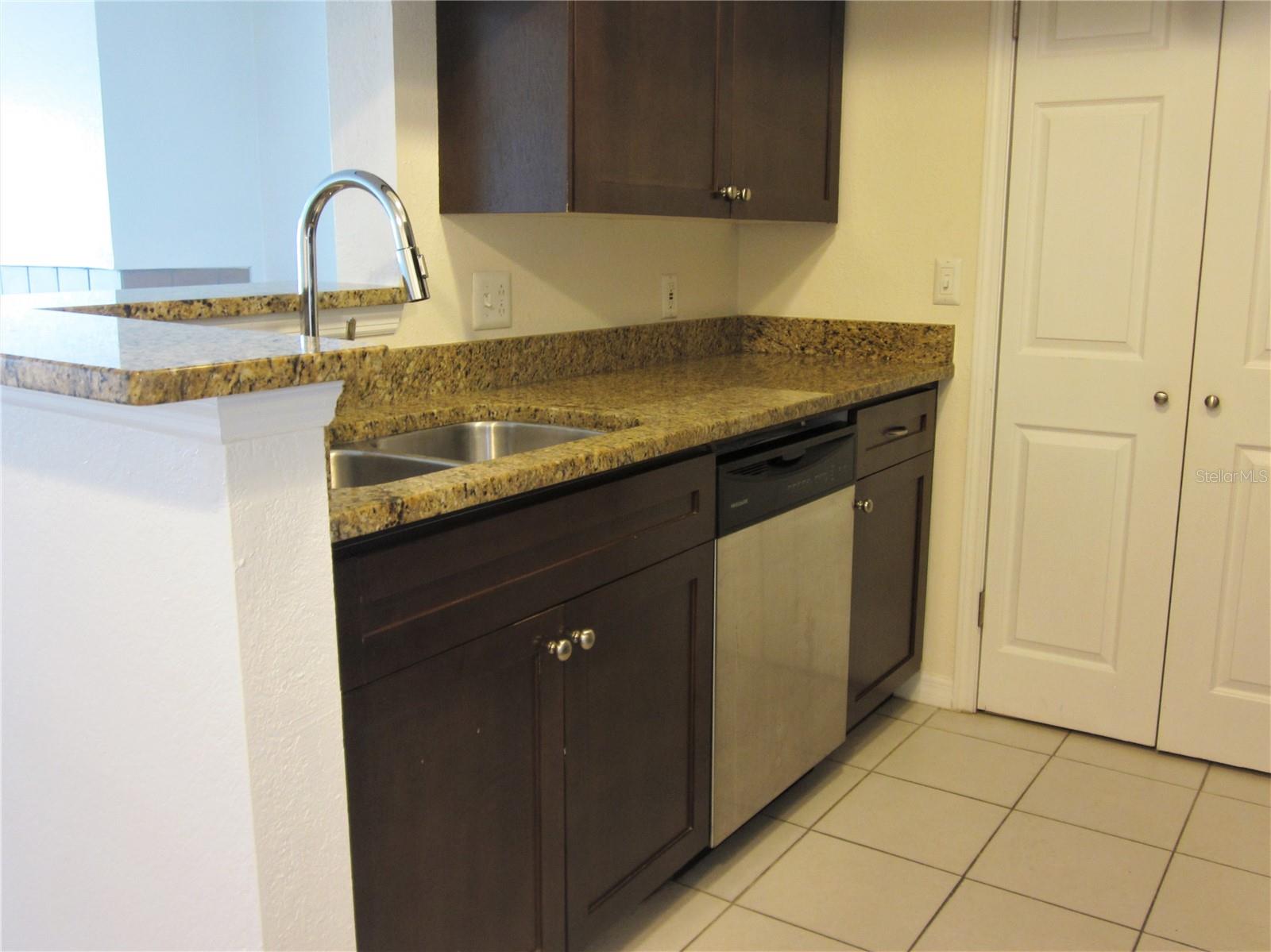 Image 6 of 19 For 10200 Gandy Boulevard N 514