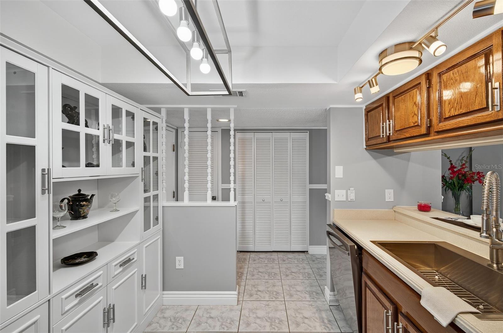 Image 11 of 54 For 2591 Countryside Boulevard 5107