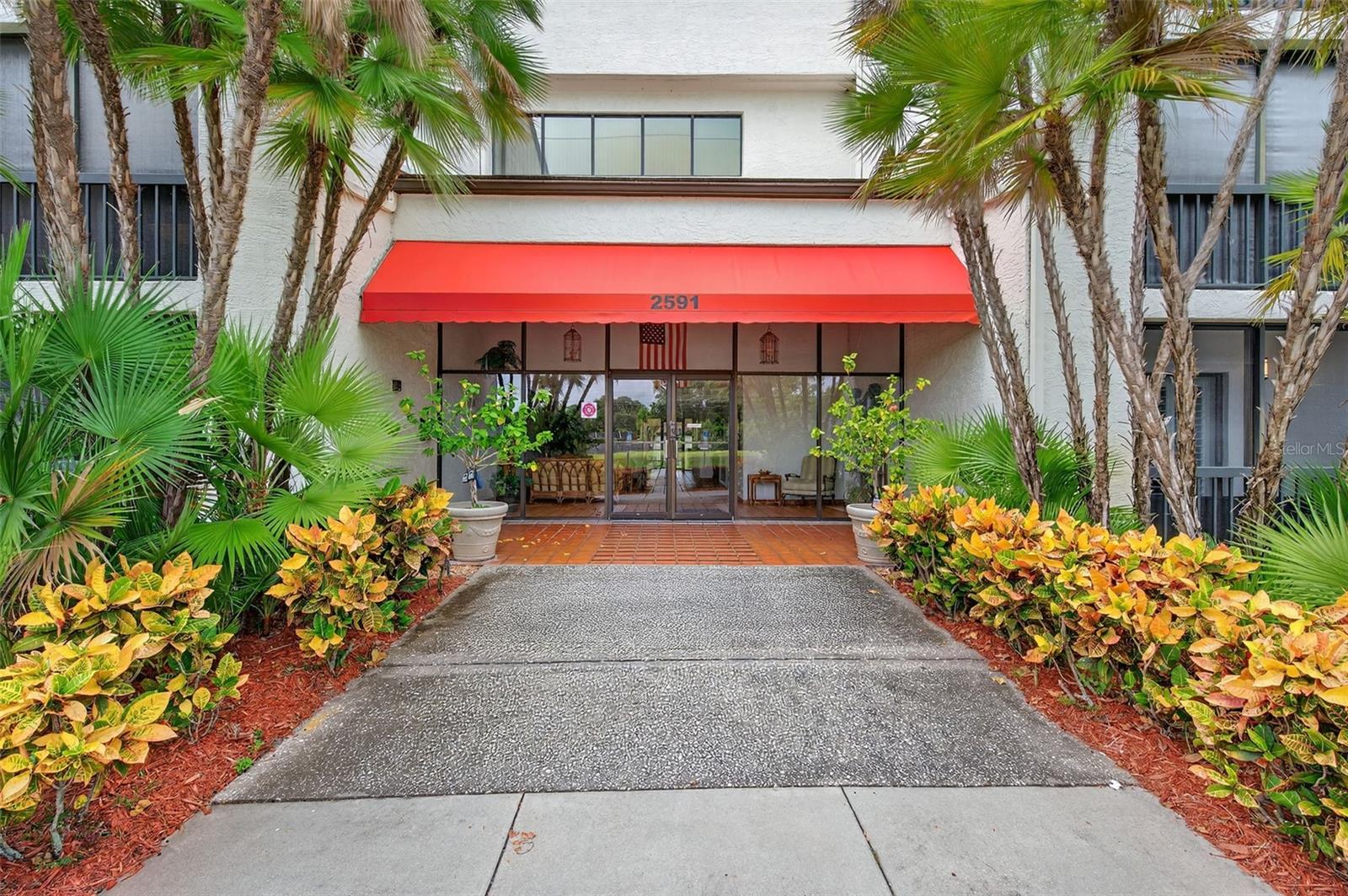 Image 4 of 54 For 2591 Countryside Boulevard 5107