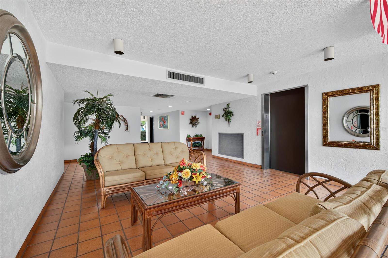 Image 6 of 54 For 2591 Countryside Boulevard 5107