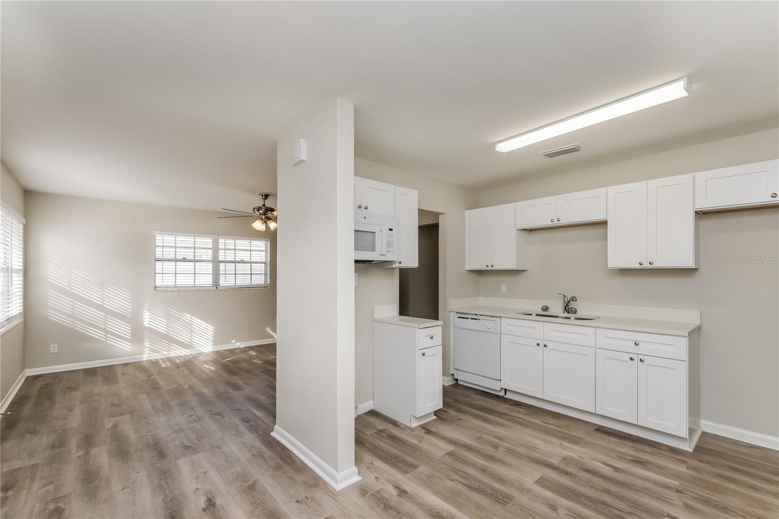 Image 7 of 16 For 4109 Bay Avenue