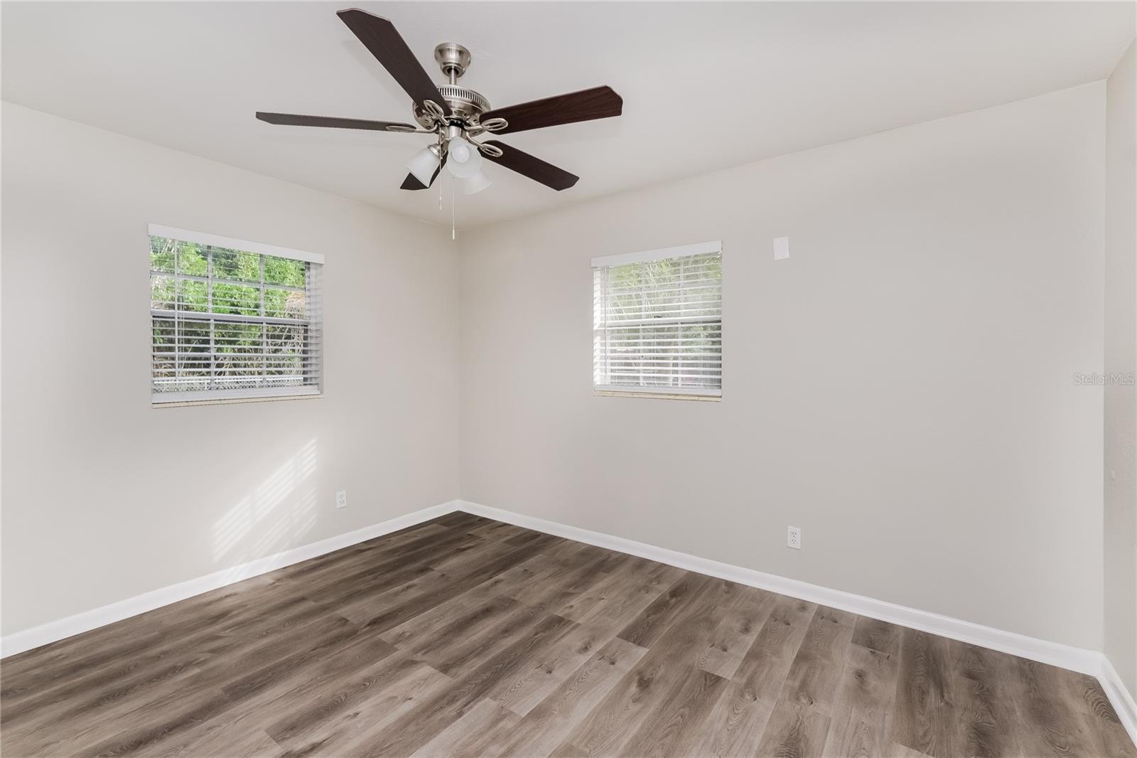 Image 9 of 16 For 4109 Bay Avenue