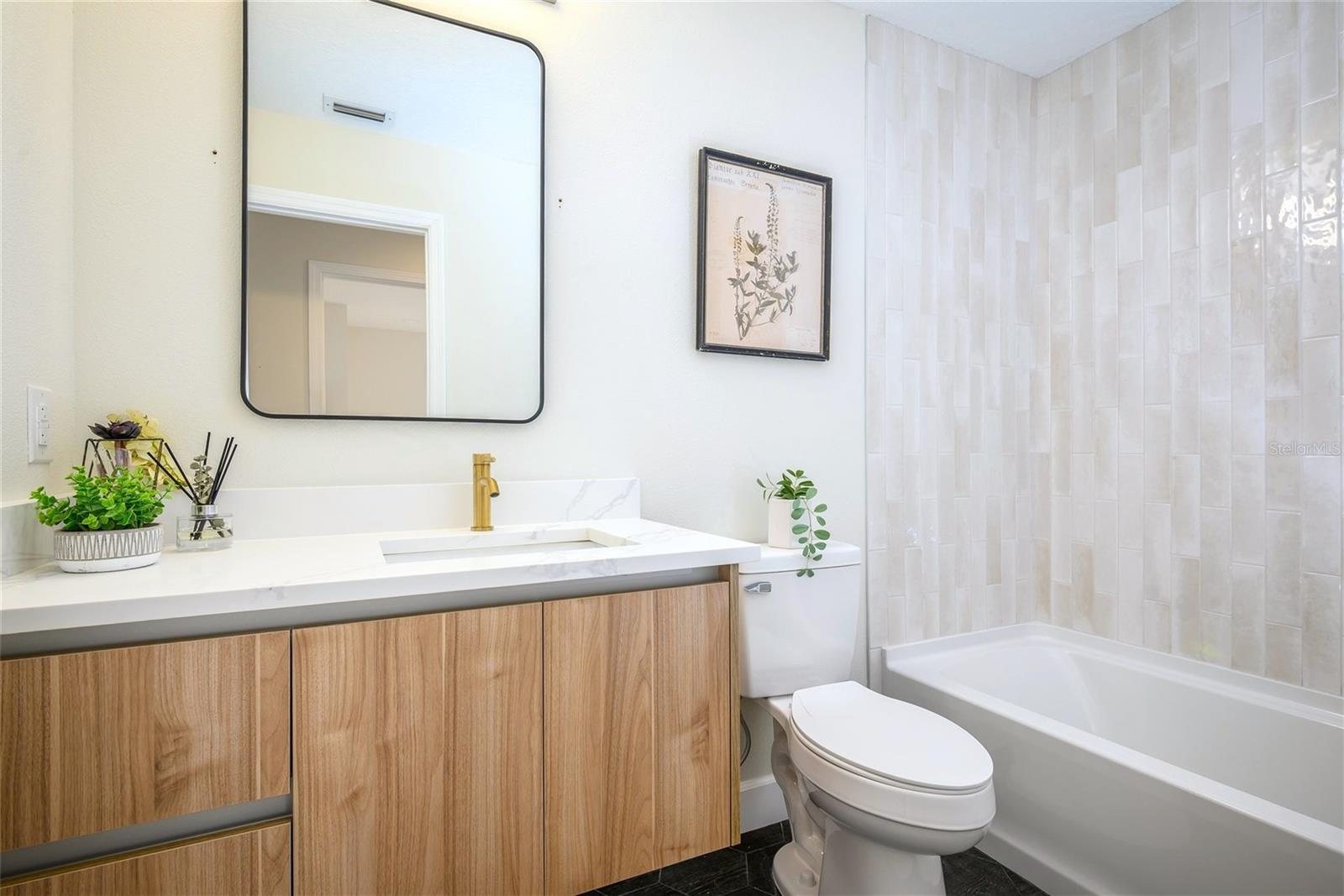 Image 19 of 25 For 13903 Wolcott Drive