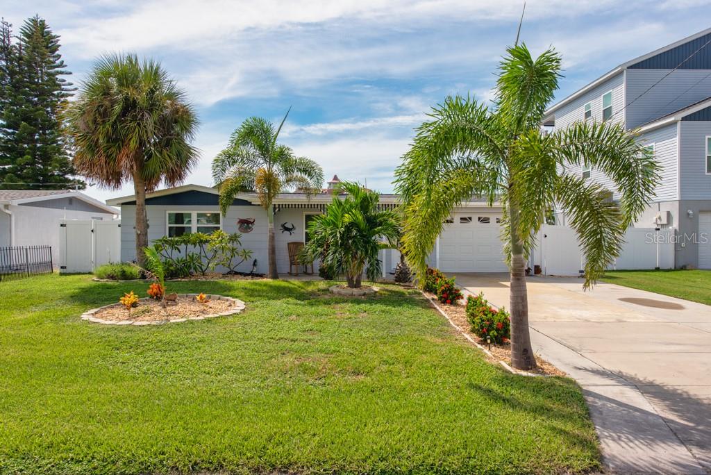 Image 39 of 50 For 13429 Lisa Drive
