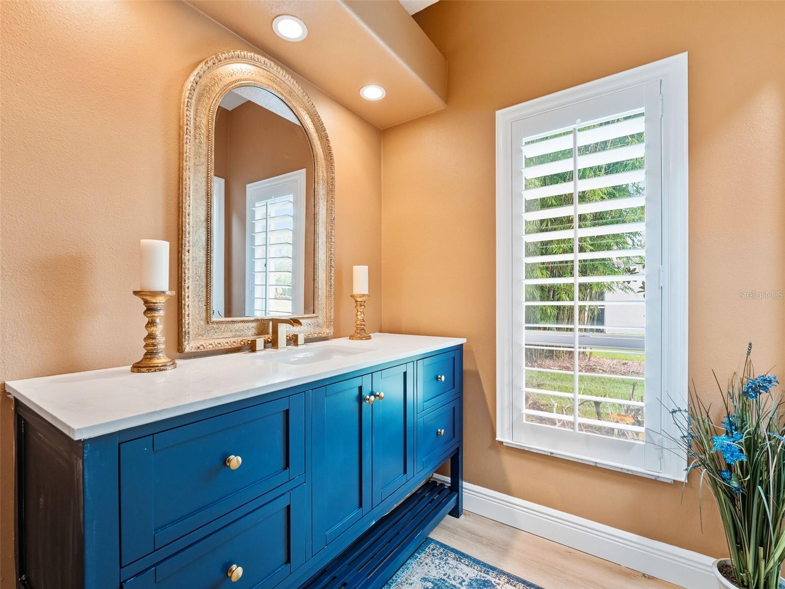 Listing photo id 27 for 16308 Colwood Drive