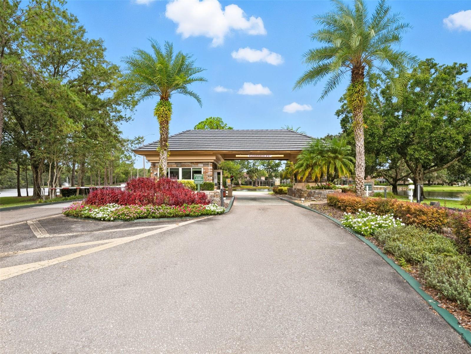Listing photo id 43 for 16308 Colwood Drive