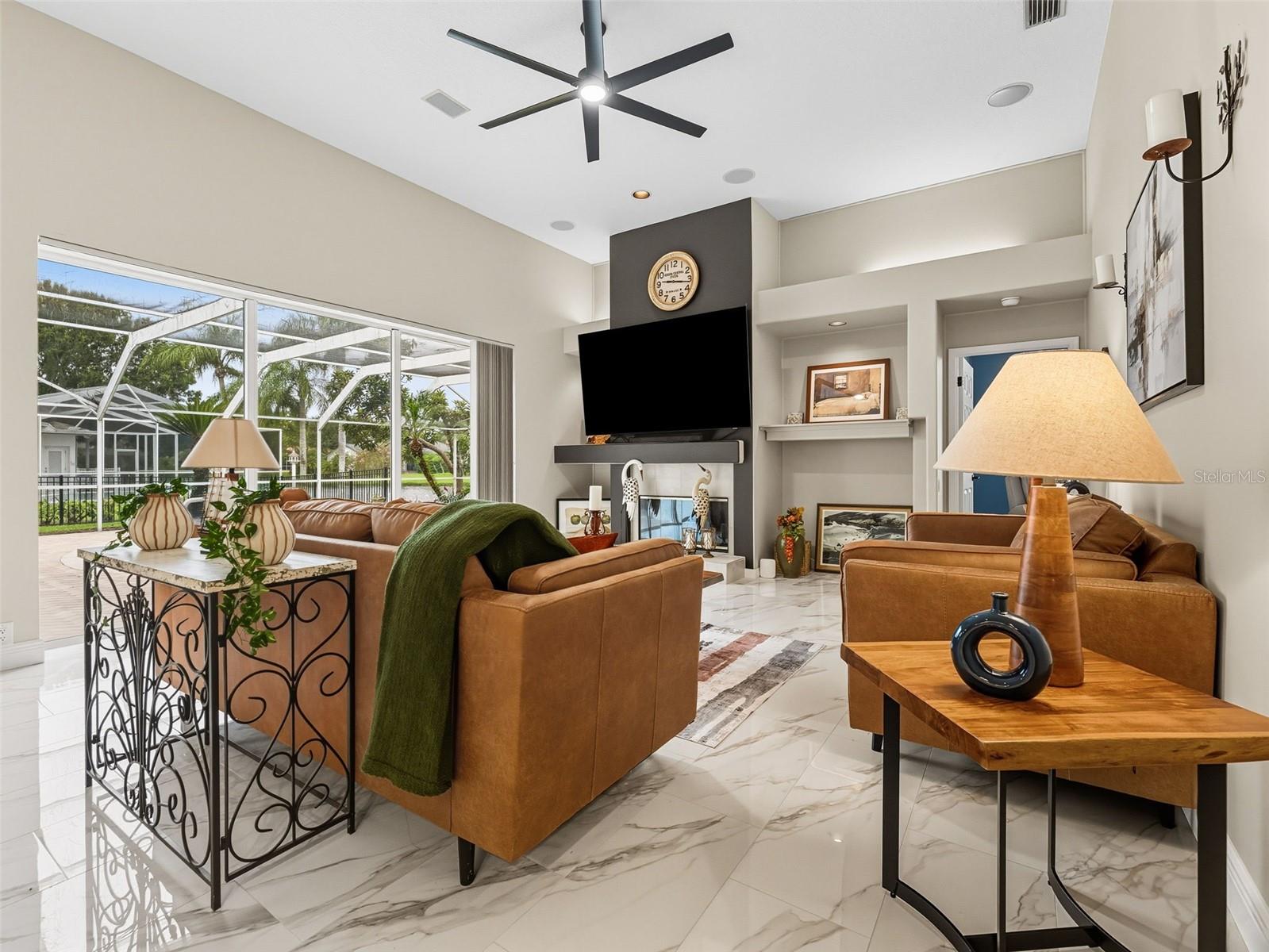 Listing photo id 6 for 16308 Colwood Drive