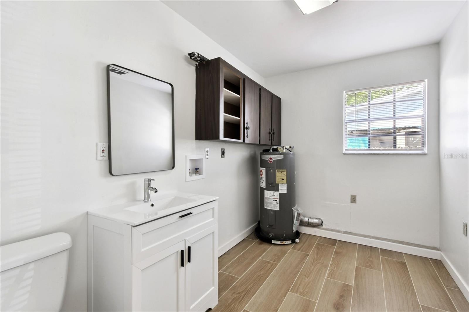 Image 21 of 38 For 4117 Sewaha Street