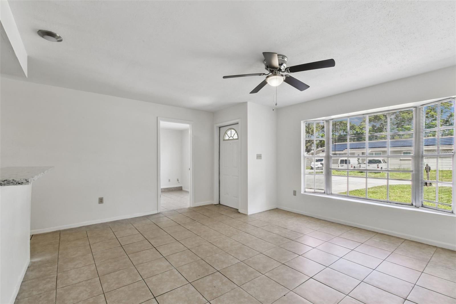 Image 4 of 38 For 4117 Sewaha Street