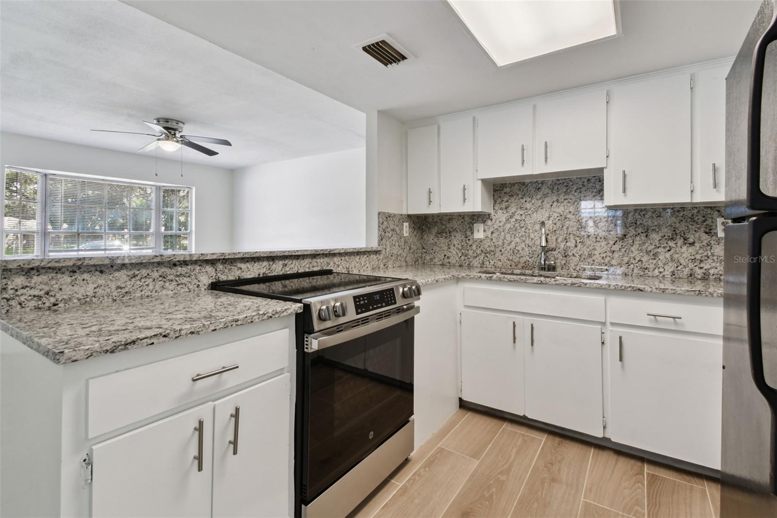 Image 7 of 38 For 4117 Sewaha Street