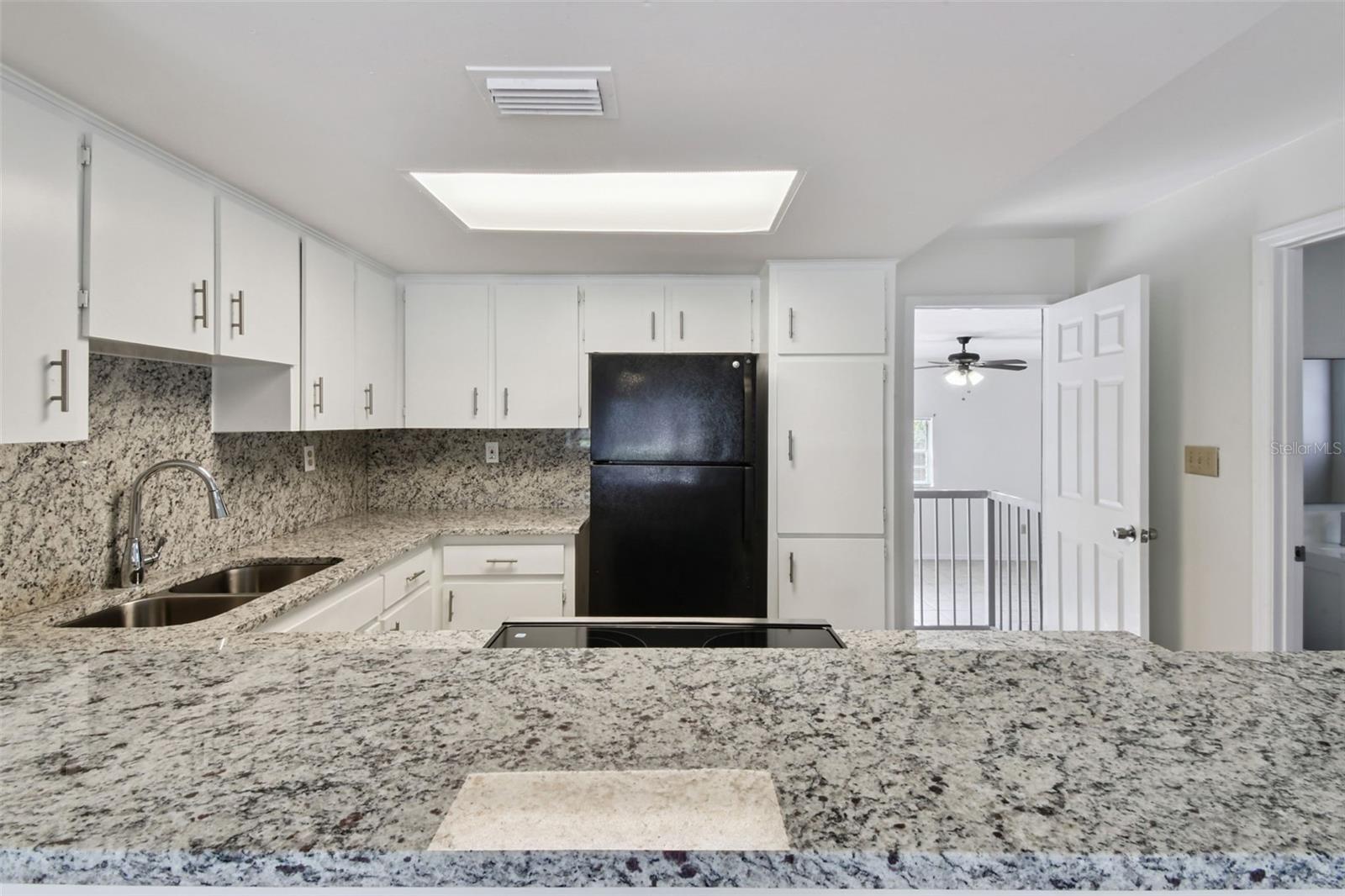 Image 9 of 38 For 4117 Sewaha Street