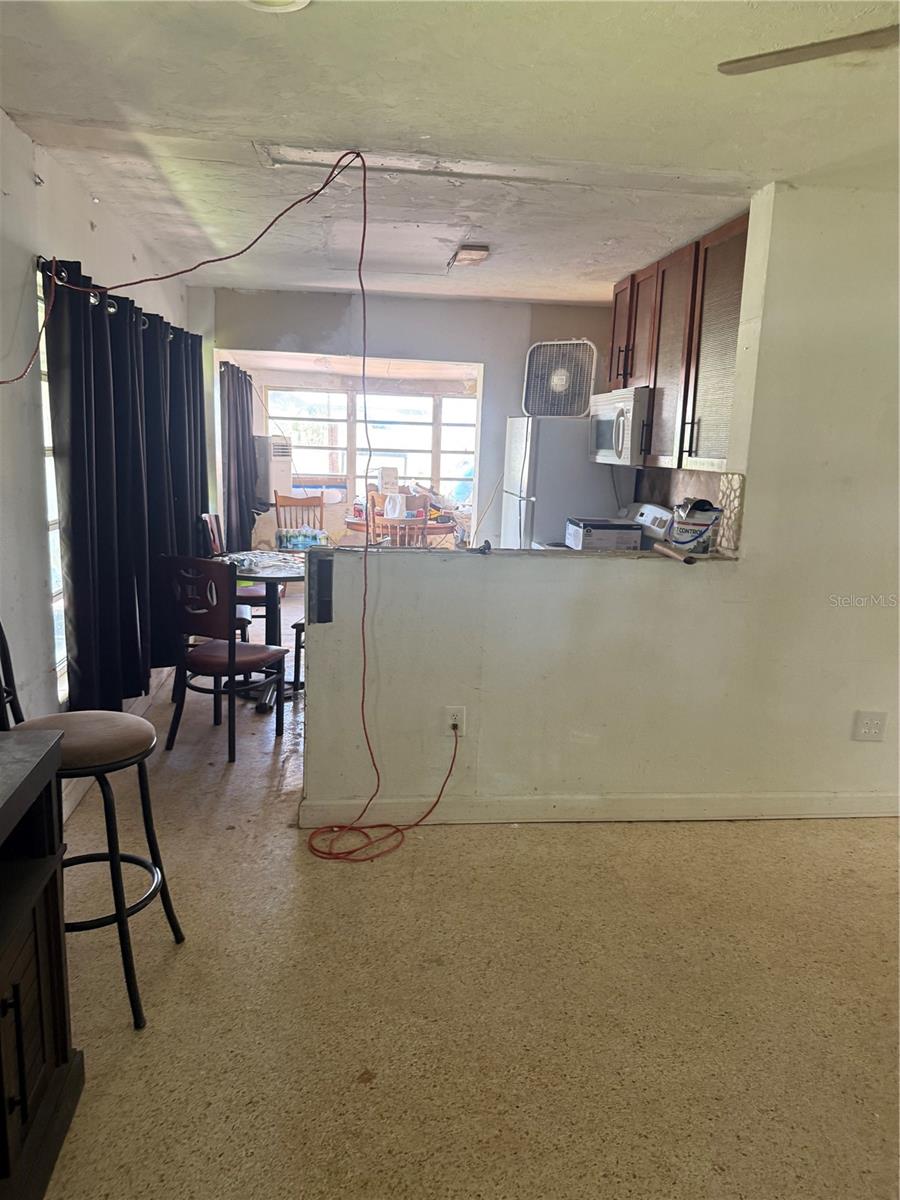Image 3 of 5 For 6740 Manor Beach Road