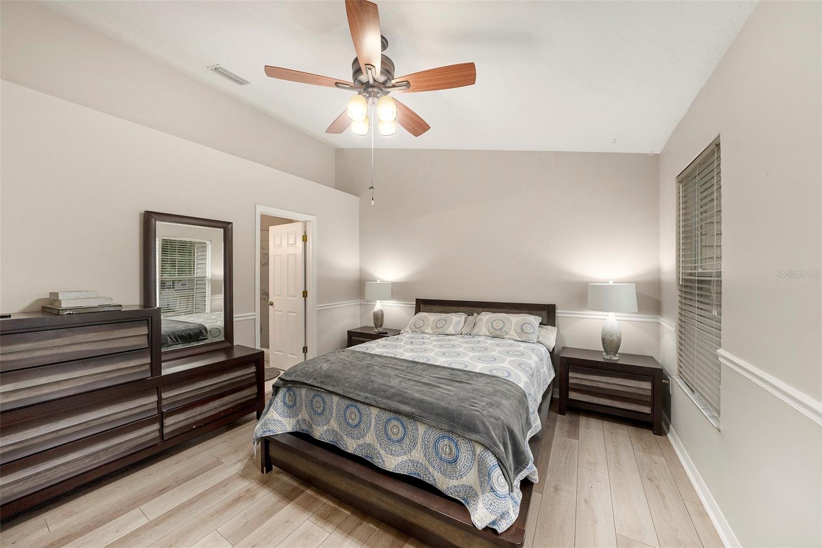 Image 15 of 23 For 2228 Golden Oak Lane