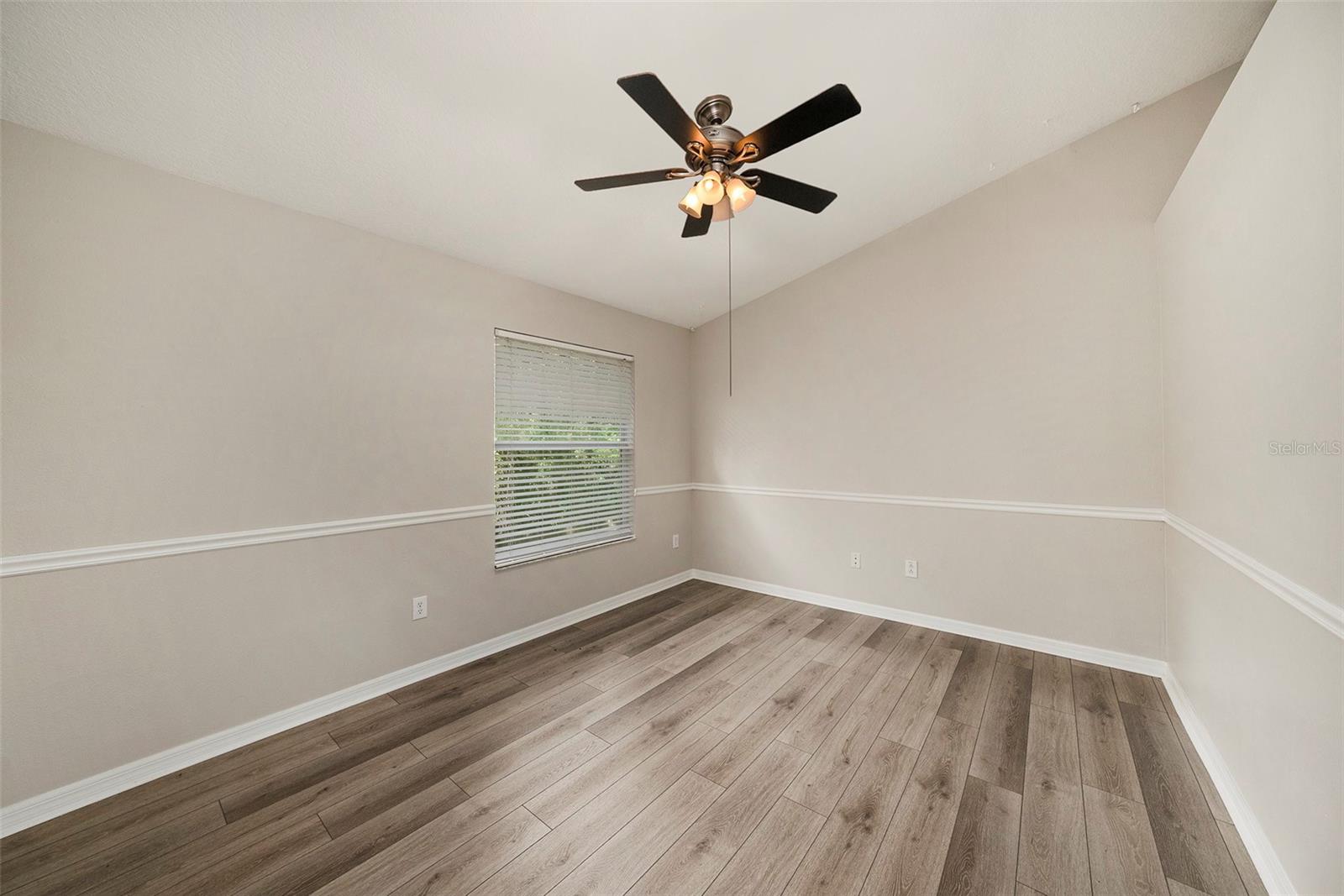 Image 16 of 23 For 2228 Golden Oak Lane