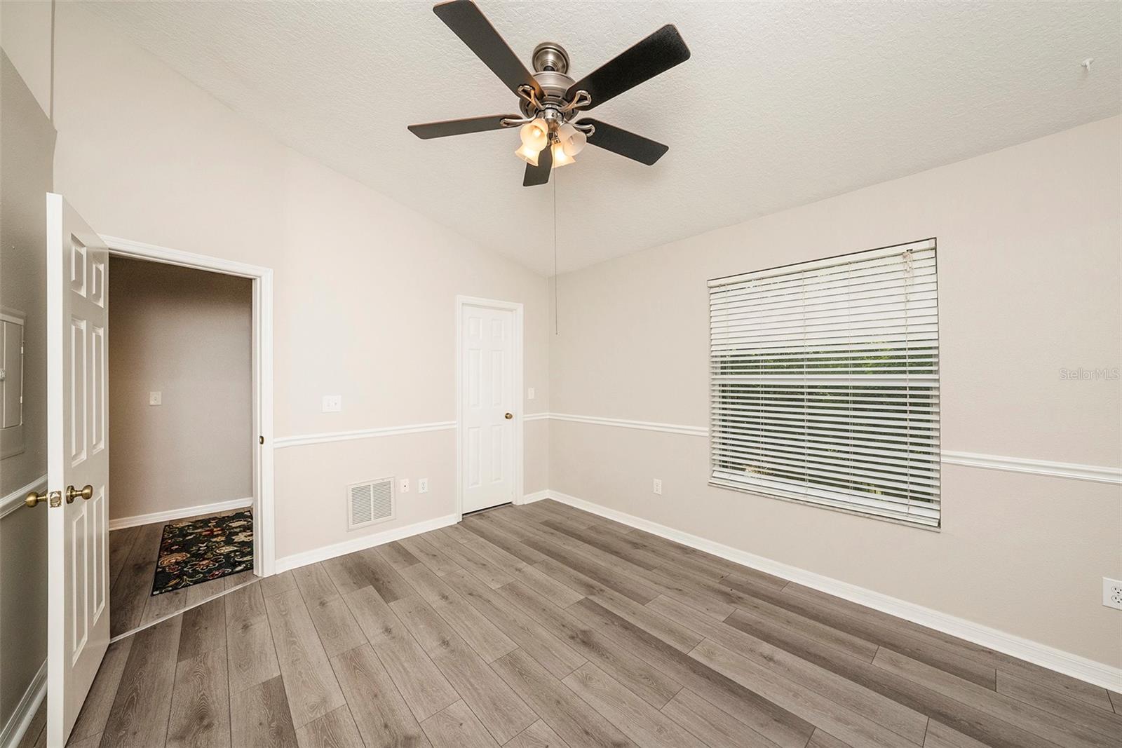 Image 17 of 23 For 2228 Golden Oak Lane