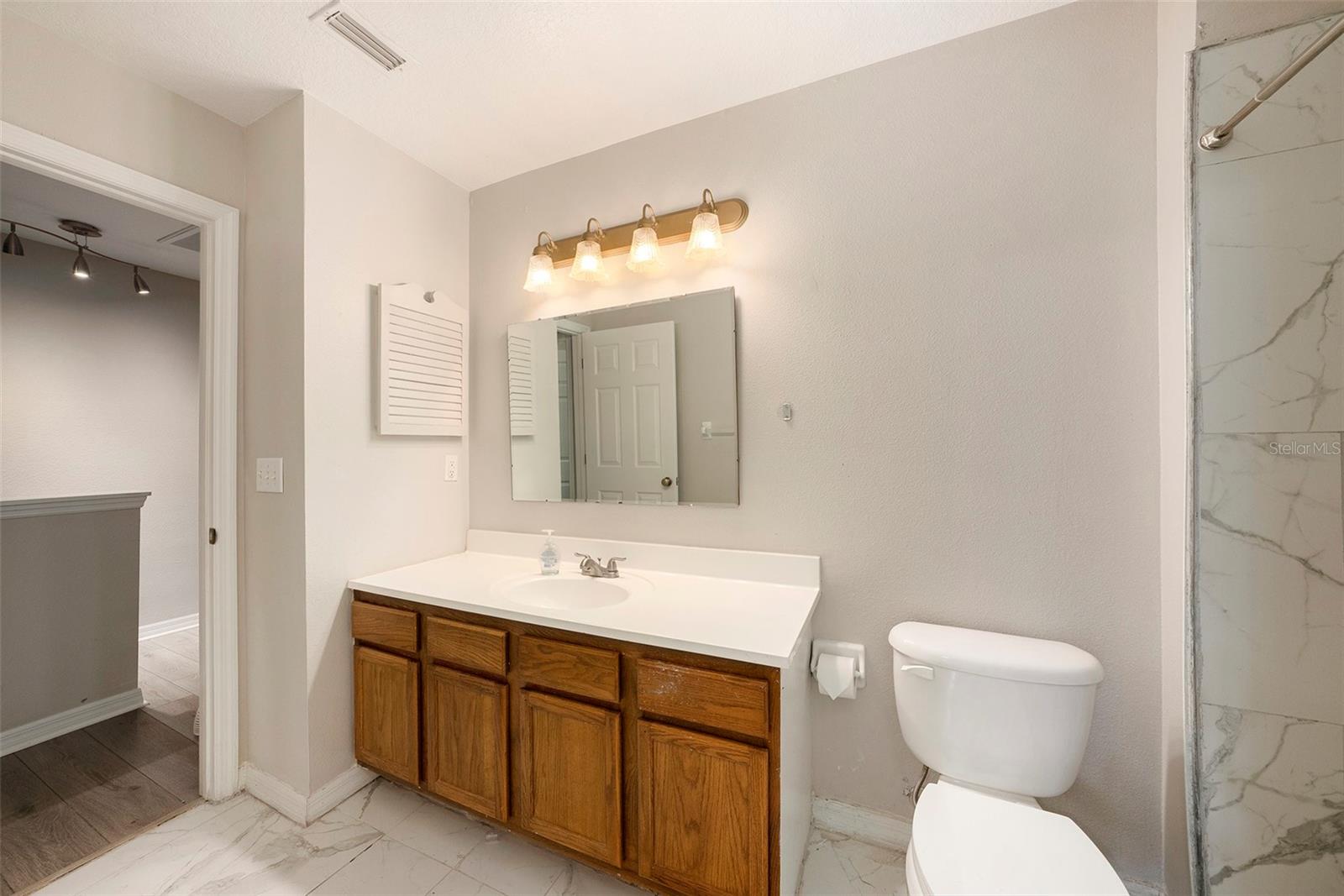 Image 19 of 23 For 2228 Golden Oak Lane
