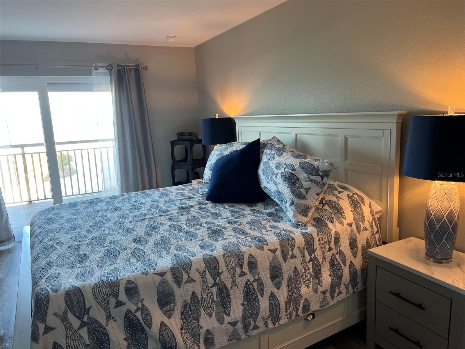 Image 12 of 21 For 1270 Gulf Boulevard 401