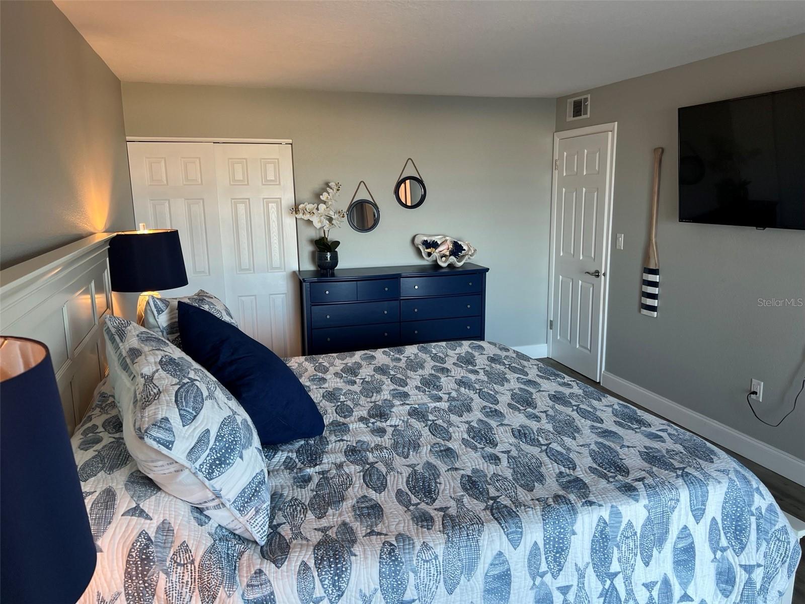 Image 13 of 21 For 1270 Gulf Boulevard 401