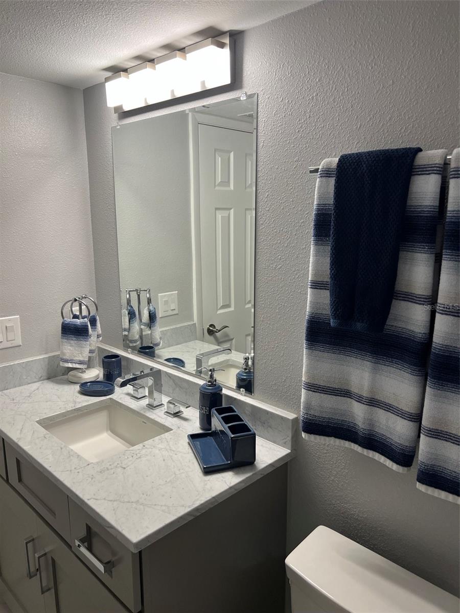 Image 19 of 21 For 1270 Gulf Boulevard 401
