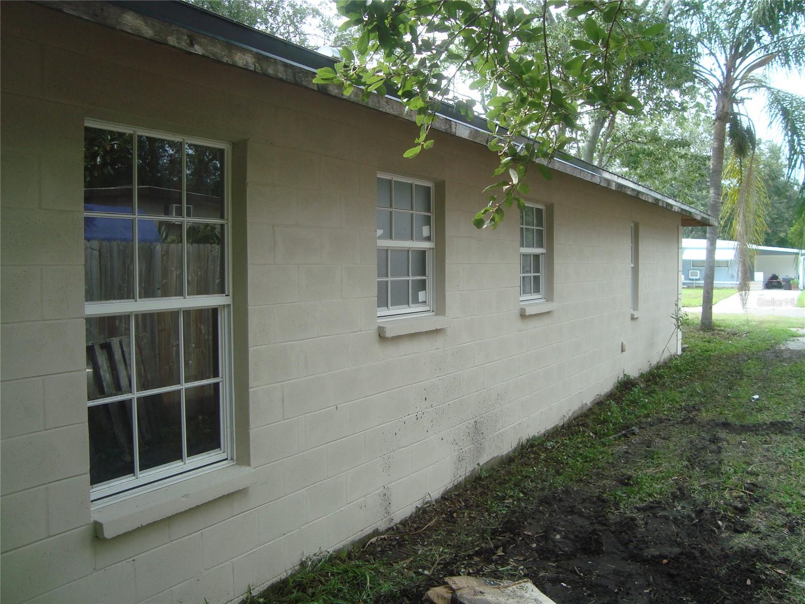 Image 3 of 6 For 6052 108th Avenue N