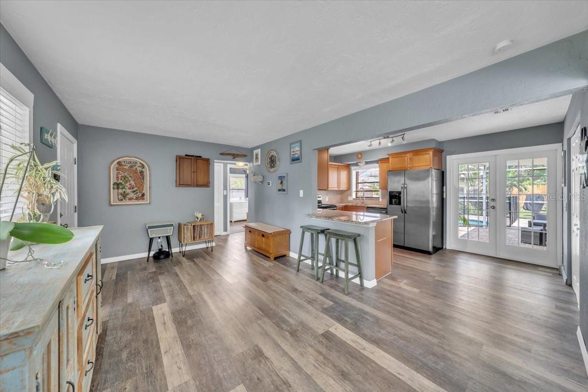 Image 14 of 57 For 2701 48th Avenue N