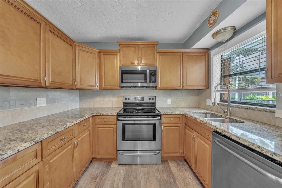 Image 19 of 57 For 2701 48th Avenue N