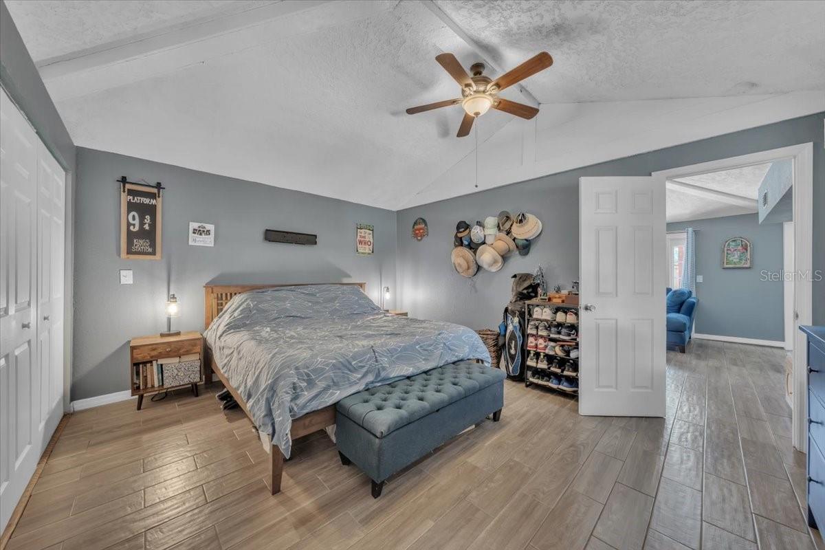 Image 31 of 57 For 2701 48th Avenue N