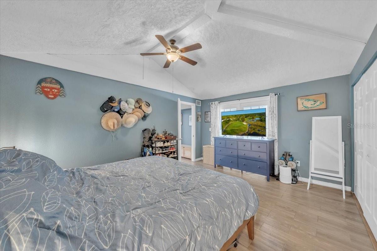 Image 33 of 57 For 2701 48th Avenue N