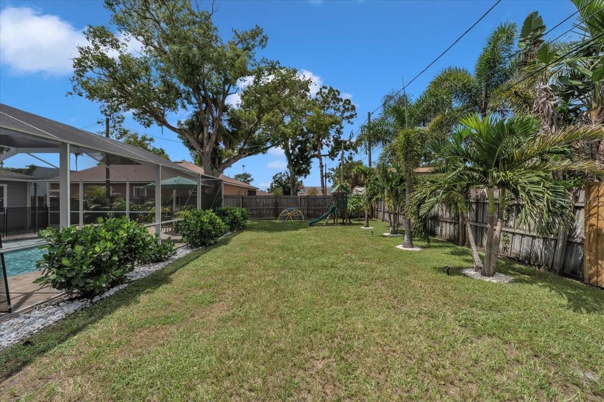 Image 46 of 57 For 2701 48th Avenue N