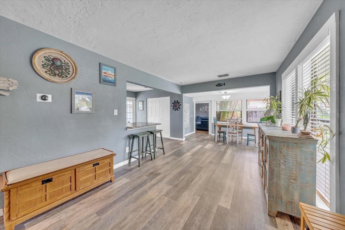 Image 5 of 57 For 2701 48th Avenue N