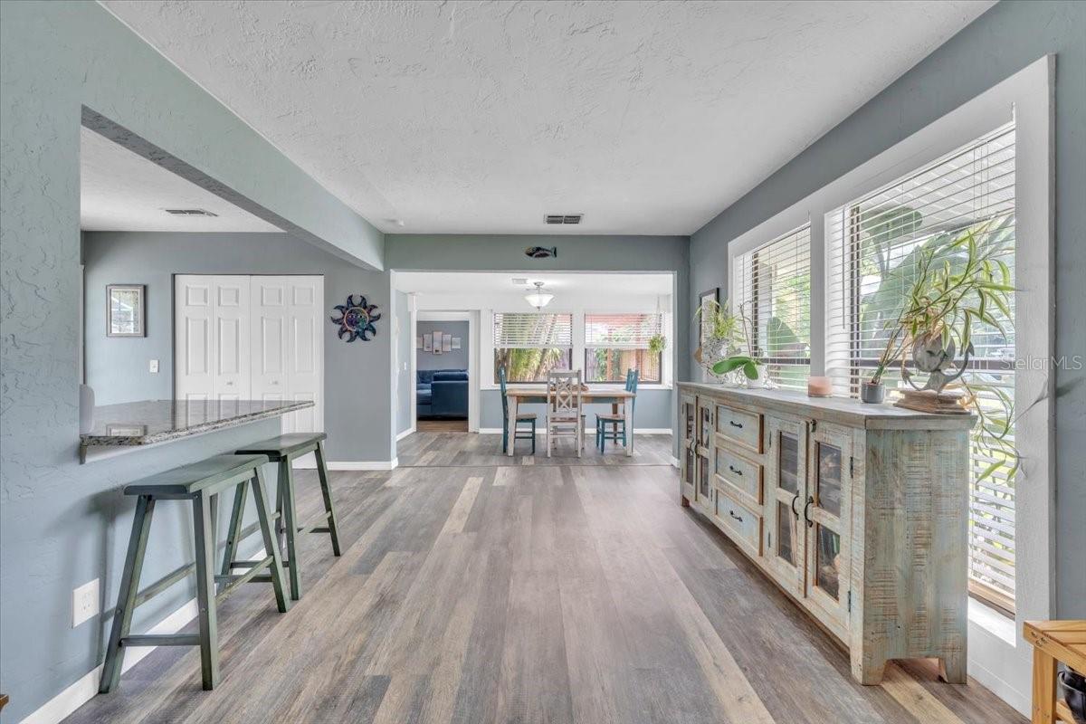 Image 6 of 57 For 2701 48th Avenue N