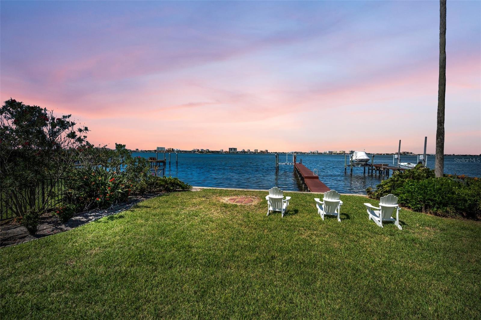 Image 8 of 61 For 1748 Sunset Drive
