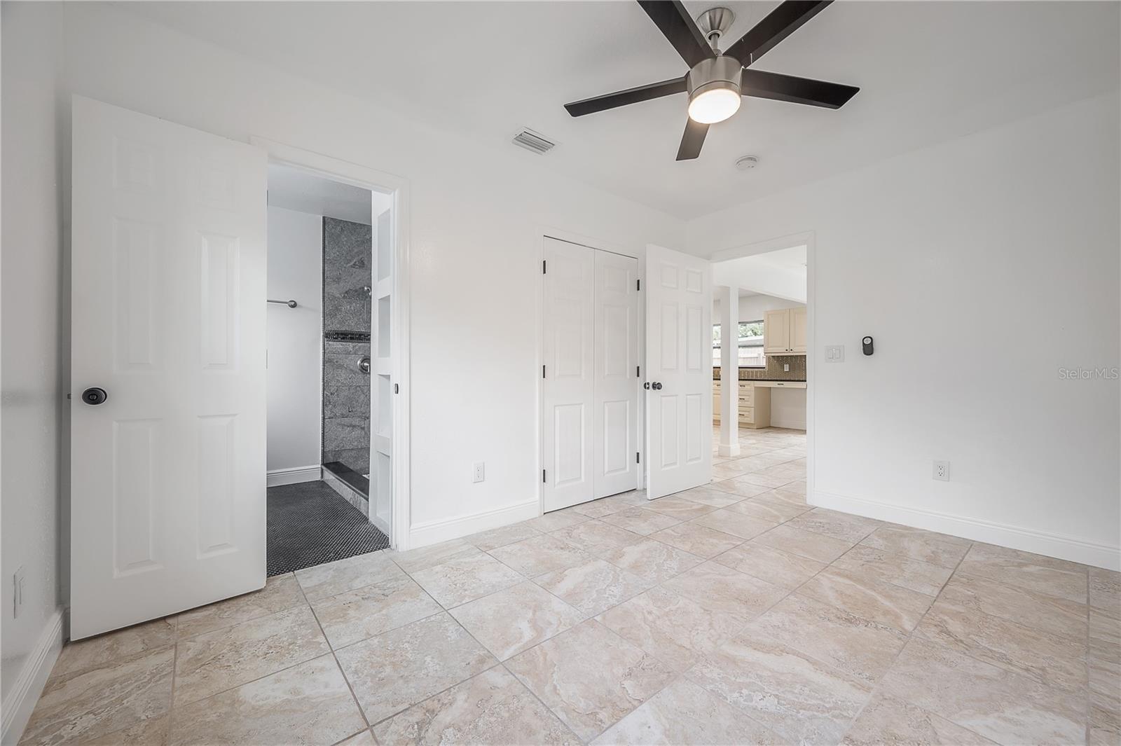 Image 10 of 32 For 807 Virginia Avenue