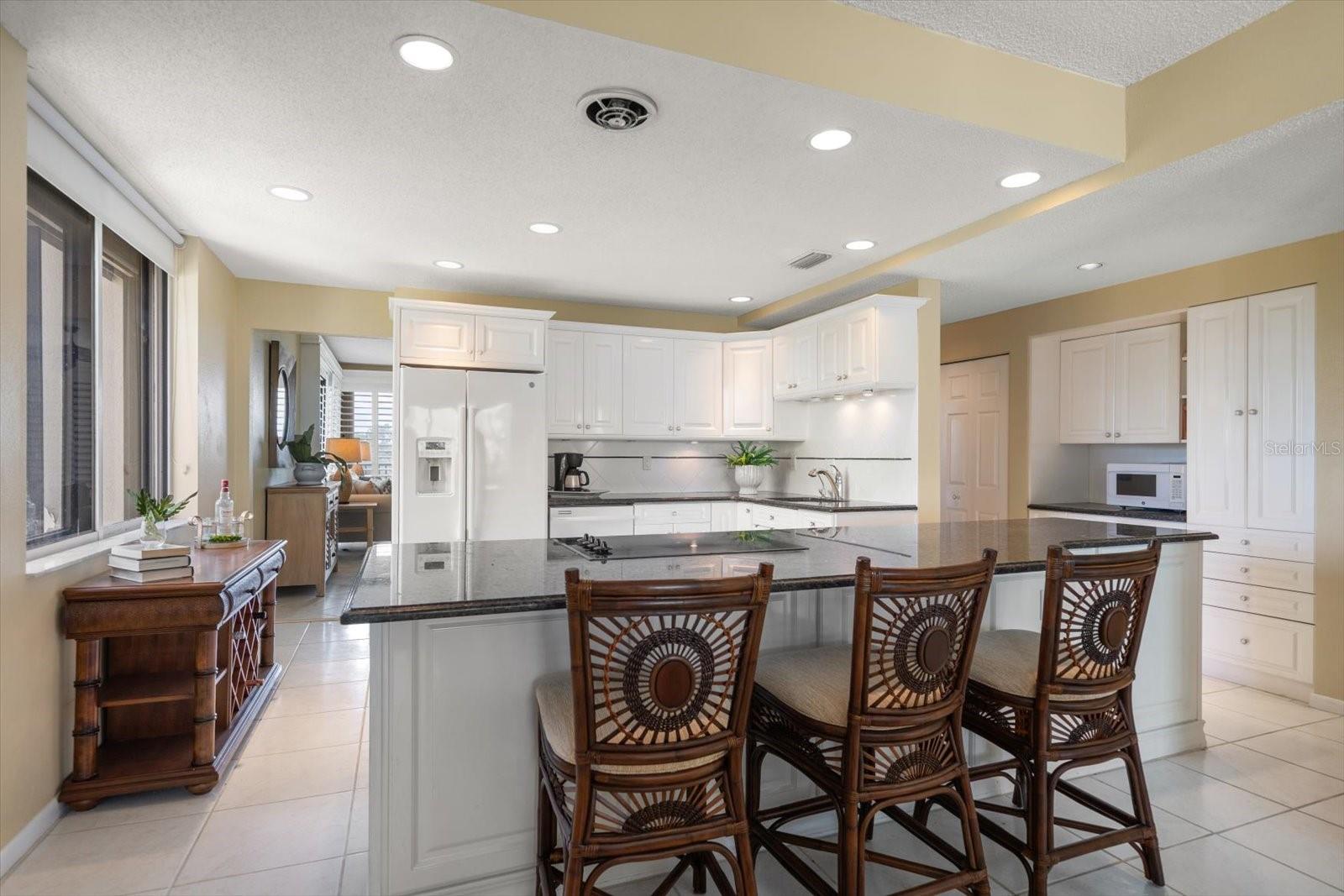Image 14 of 57 For 4 Belleview Boulevard 507