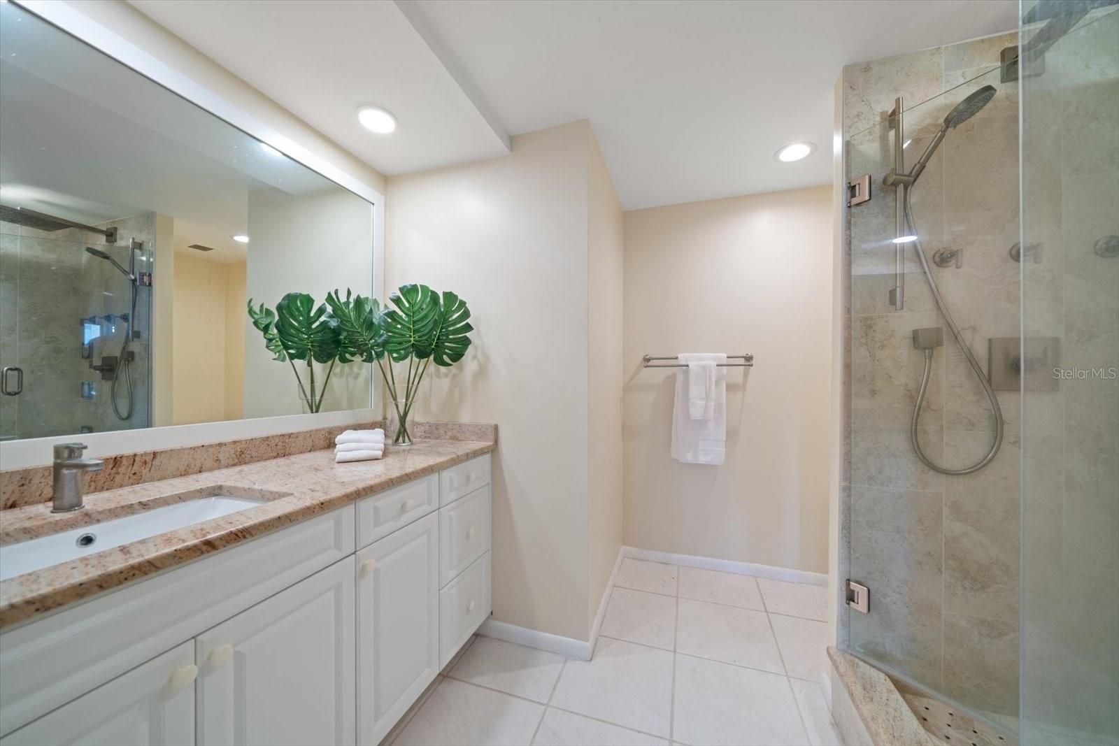 Image 30 of 57 For 4 Belleview Boulevard 507