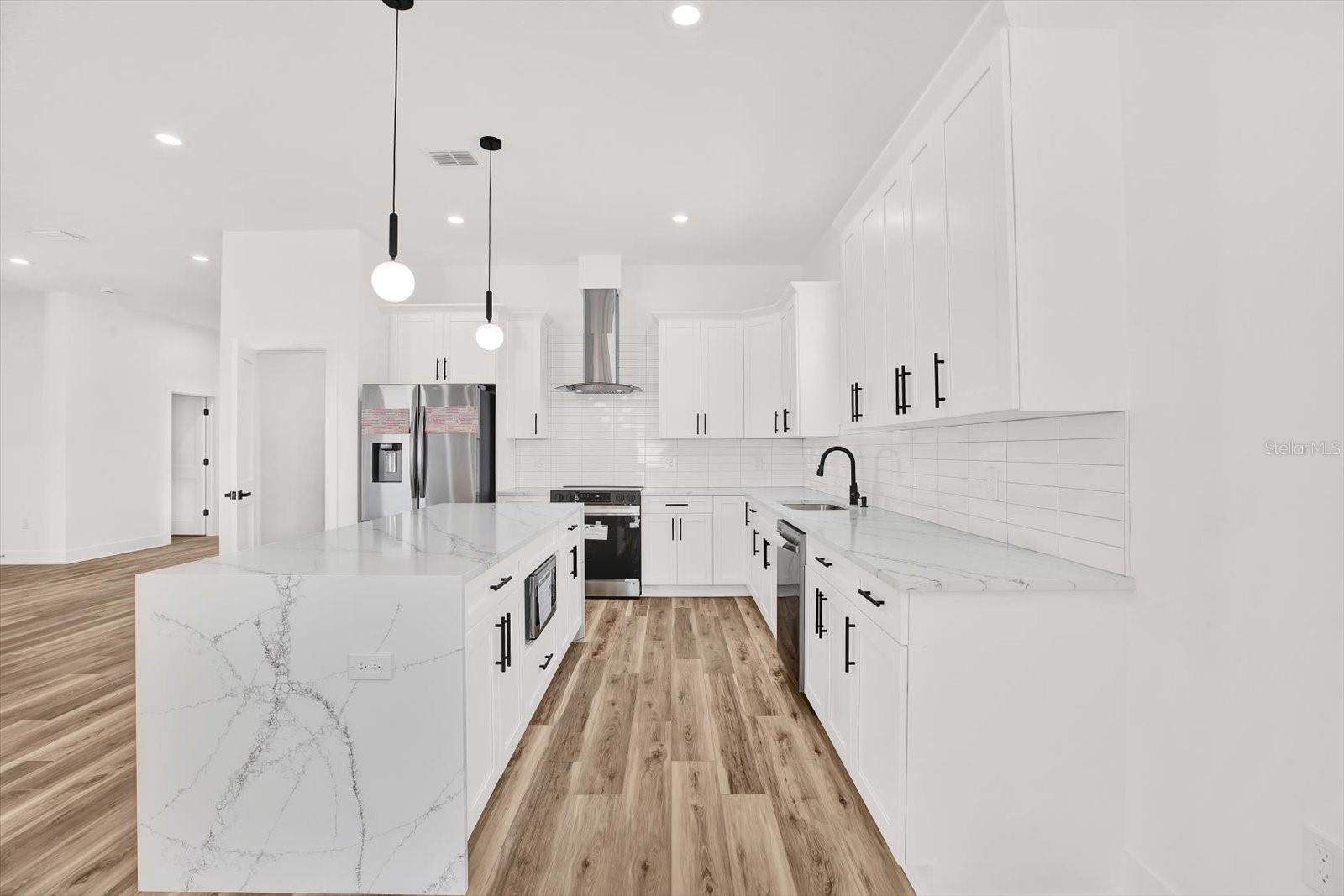Image 14 of 36 For 6193 108th Avenue N