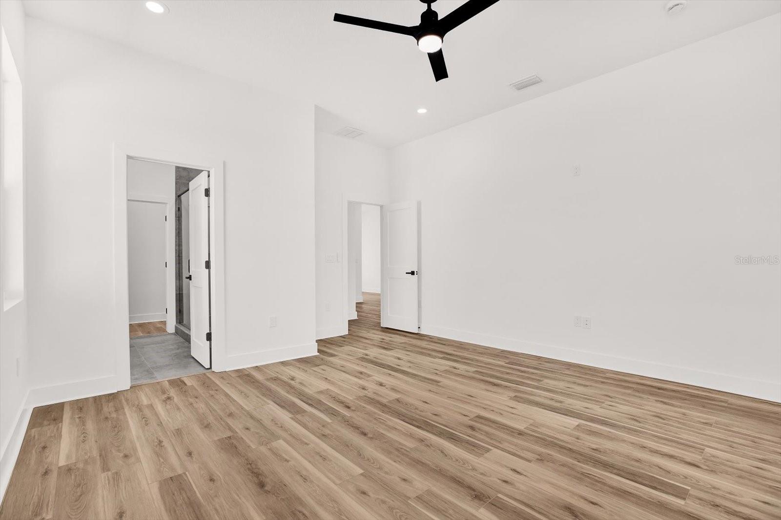 Image 19 of 36 For 6193 108th Avenue N