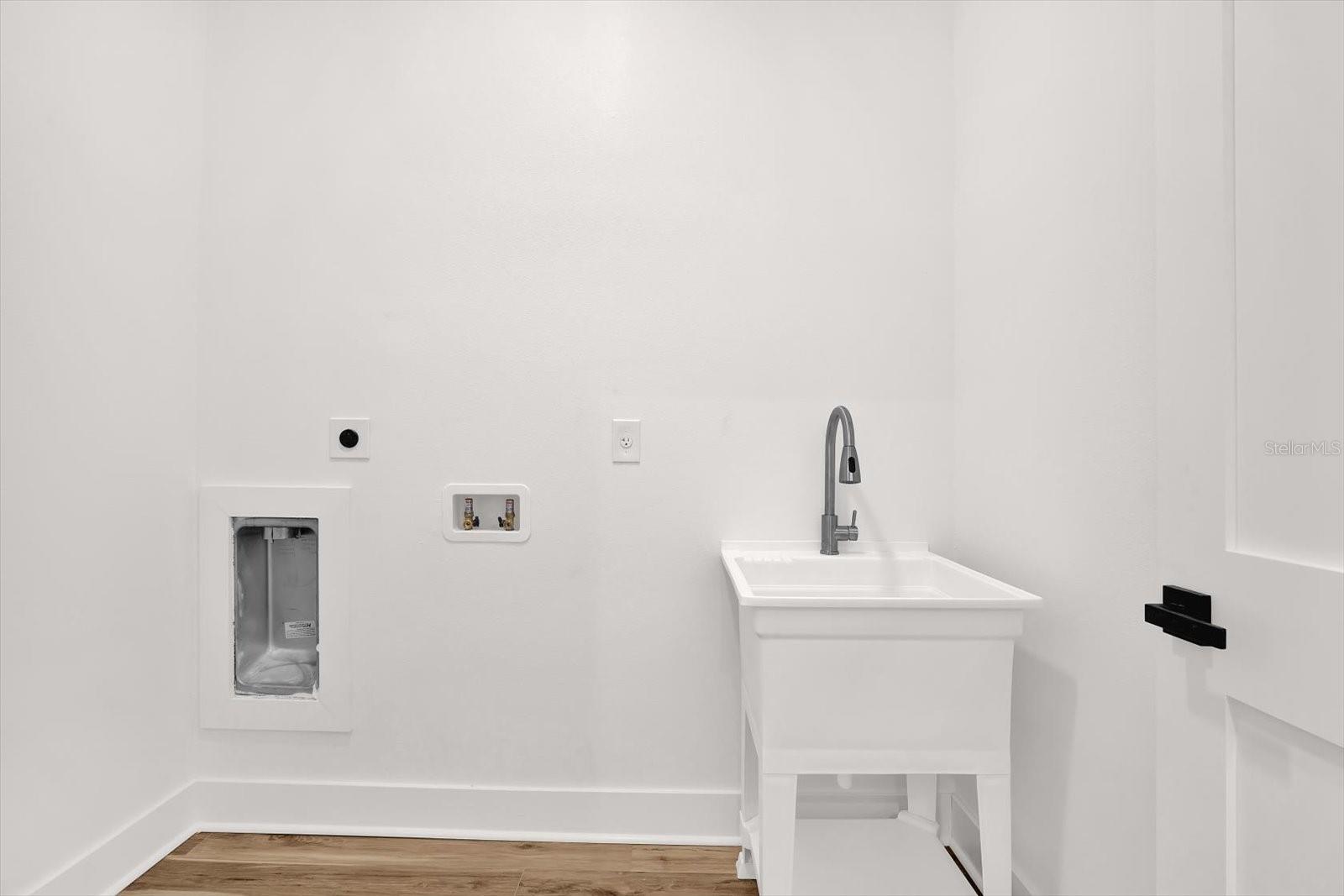 Image 27 of 36 For 6193 108th Avenue N