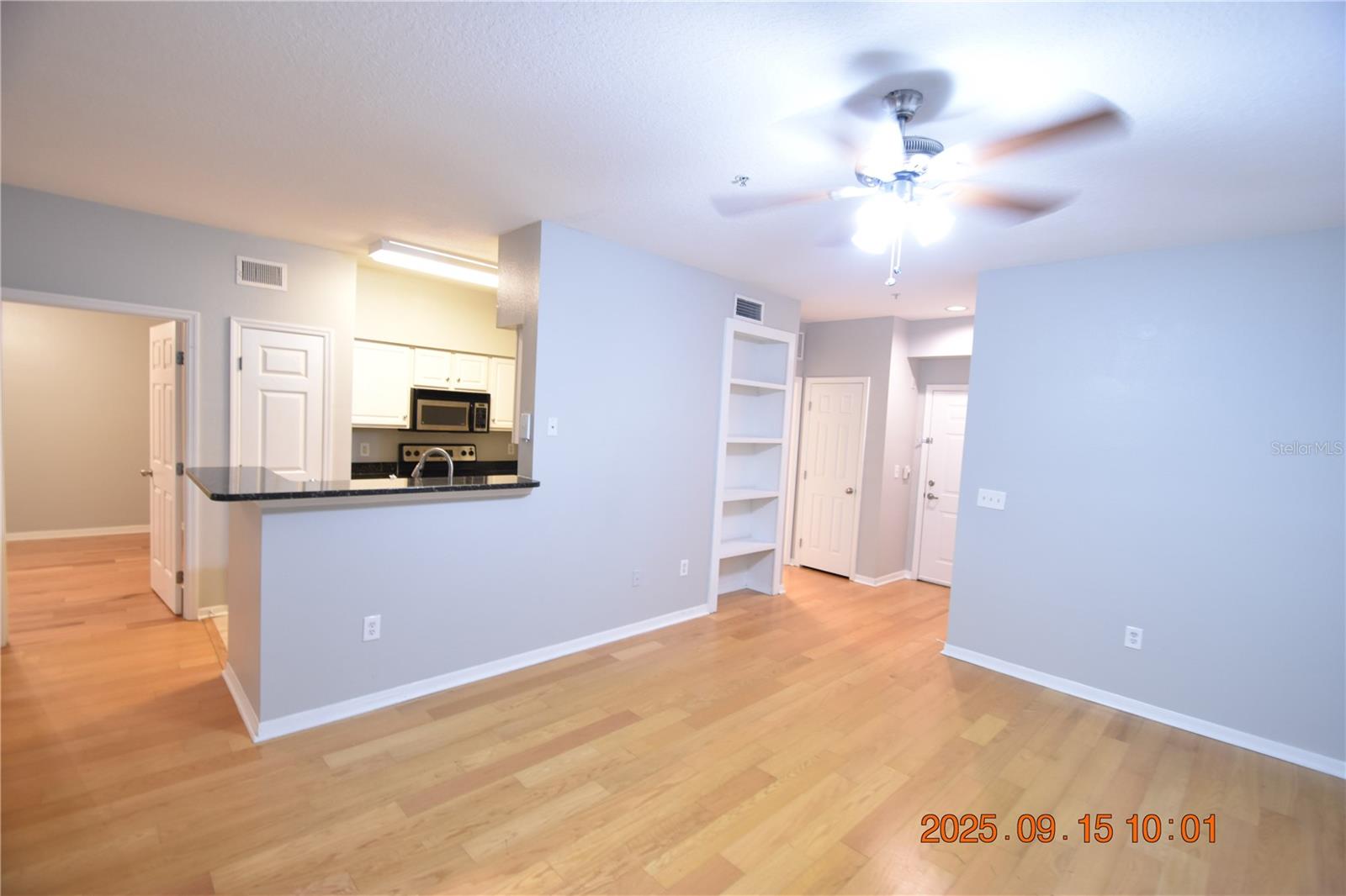Image 14 of 49 For 1810 Palm Avenue 6201