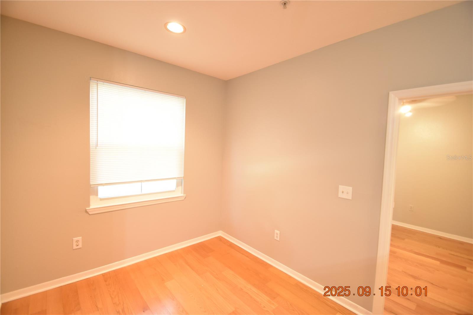 Image 16 of 49 For 1810 Palm Avenue 6201