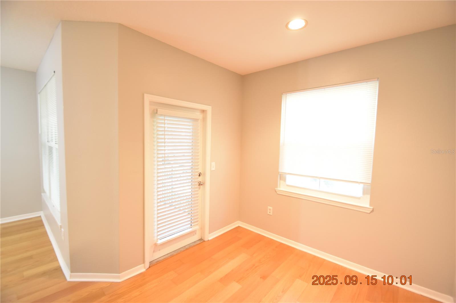 Image 17 of 49 For 1810 Palm Avenue 6201