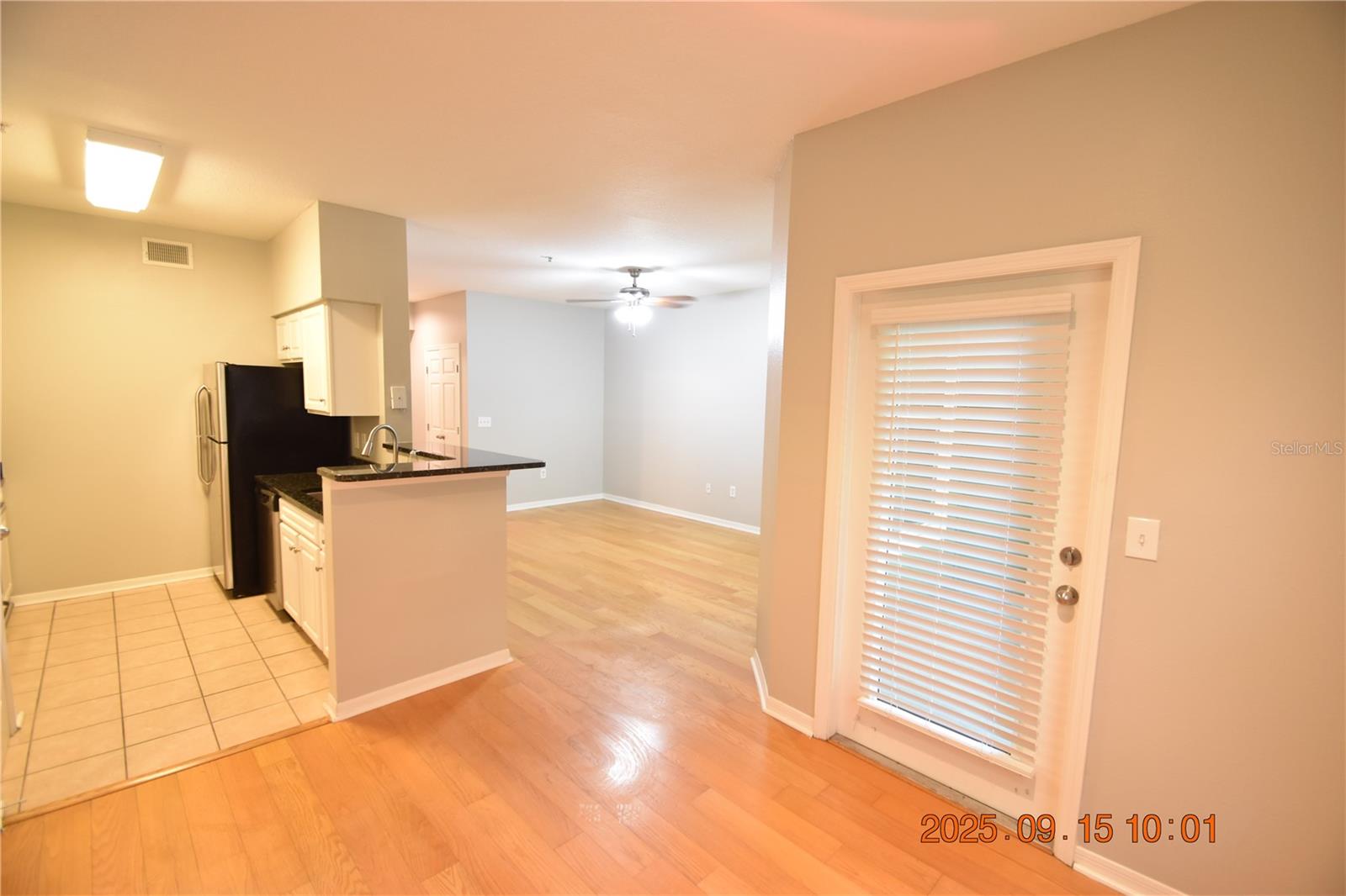 Image 18 of 49 For 1810 Palm Avenue 6201