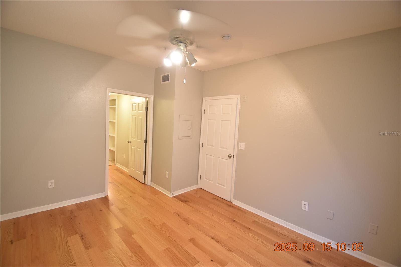 Image 25 of 49 For 1810 Palm Avenue 6201