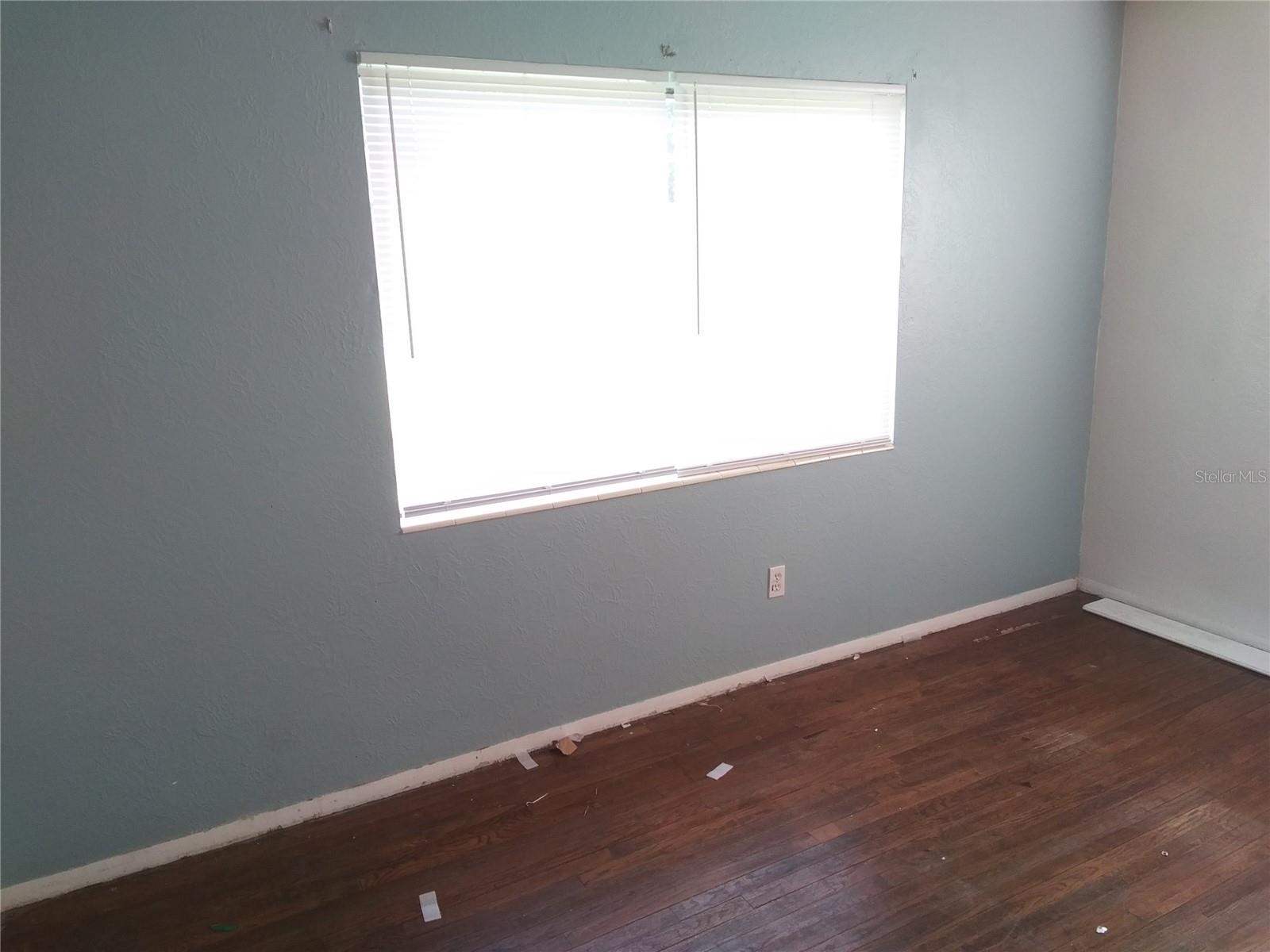 Image 13 of 18 For 3934 40th Avenue N