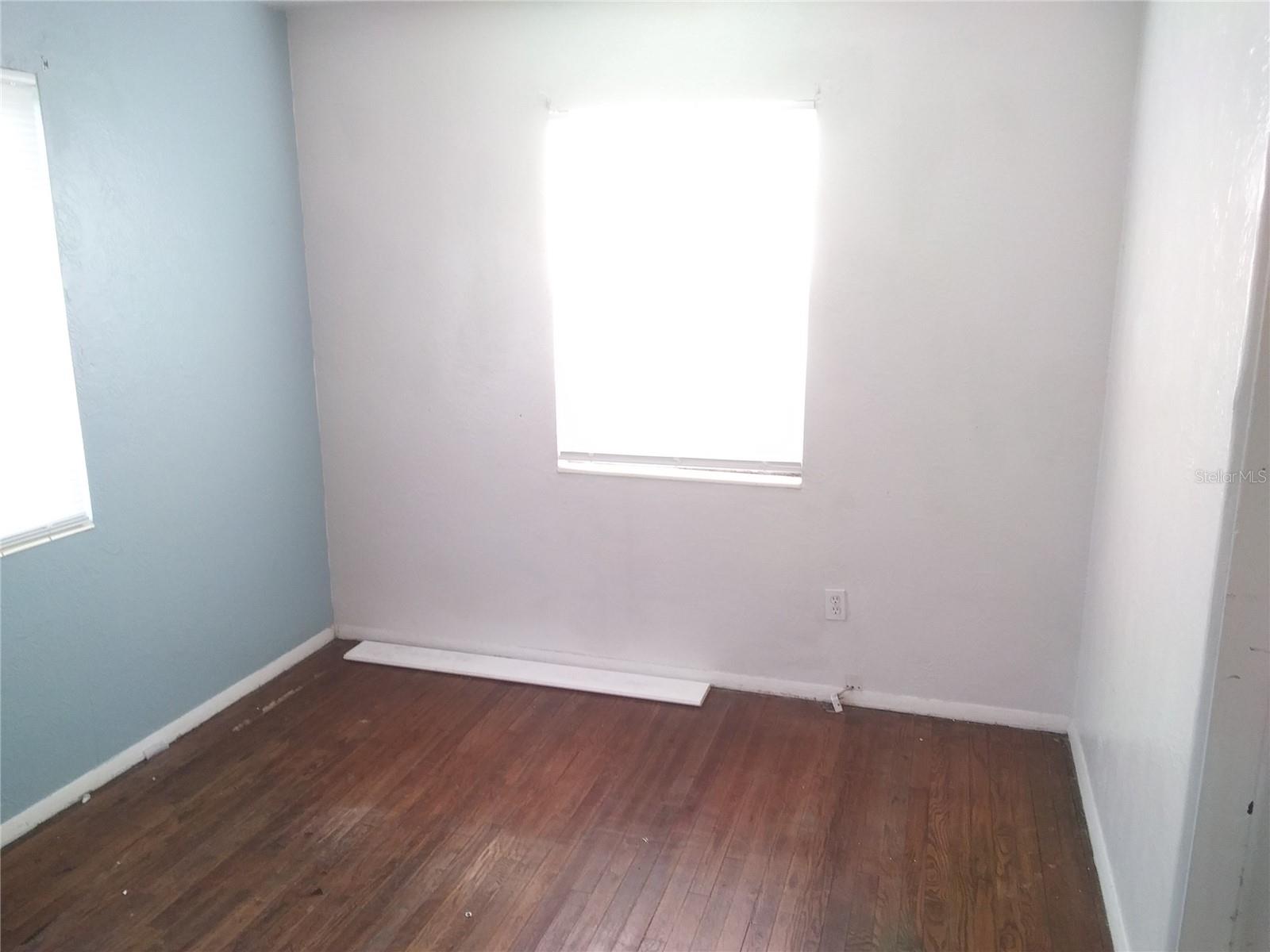 Image 14 of 18 For 3934 40th Avenue N