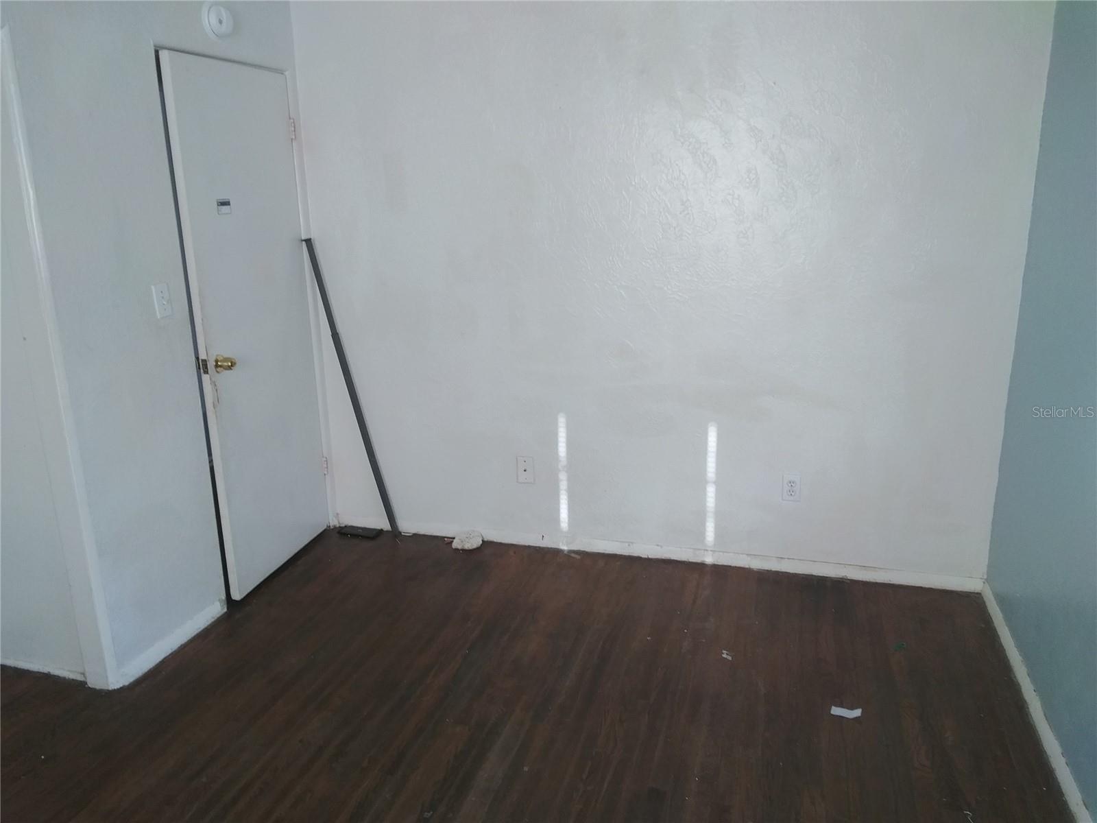 Image 16 of 18 For 3934 40th Avenue N